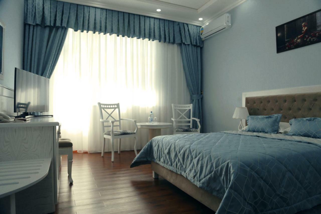Bravolyuks Hotel Urgench Luaran gambar