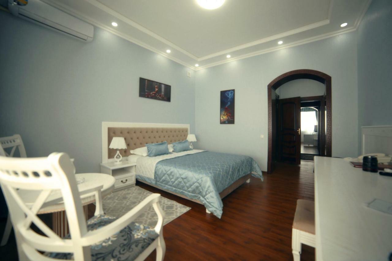 Bravolyuks Hotel Urgench Luaran gambar