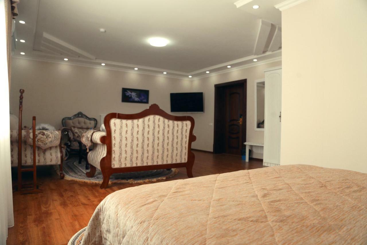 Bravolyuks Hotel Urgench Luaran gambar