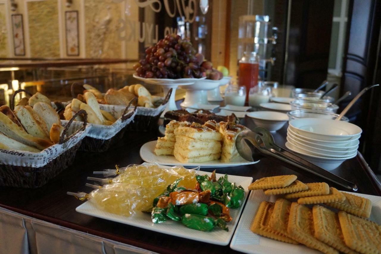 Bravolyuks Hotel Urgench Luaran gambar